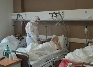 Еще 8731 человек заболел коронавирусом в России