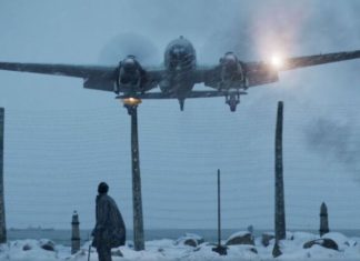 Сын советского летчика Девятаева одобрил фильм Бекмамбетова