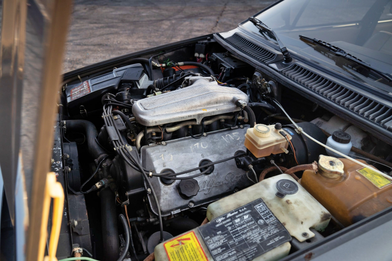 Alfa Romeo GTV6 Марио Андретти выставлена на продажу: скромный пробег и почти без коррозии