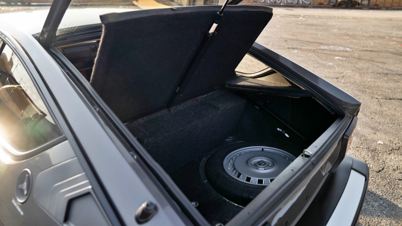 Alfa Romeo GTV6 Марио Андретти выставлена на продажу: скромный пробег и почти без коррозии