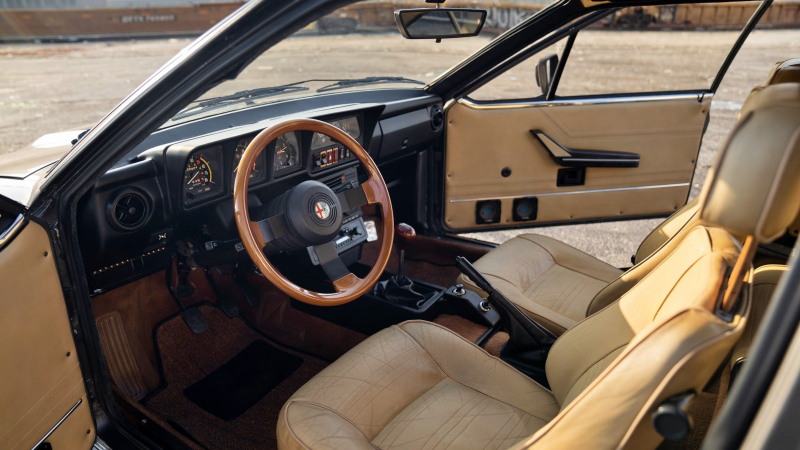 Alfa Romeo GTV6 Марио Андретти выставлена на продажу: скромный пробег и почти без коррозии