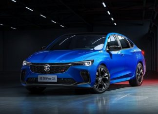 Аналог Opel Astra перешёл в новое поколение: огромное табло в салоне и «турбочетверка»