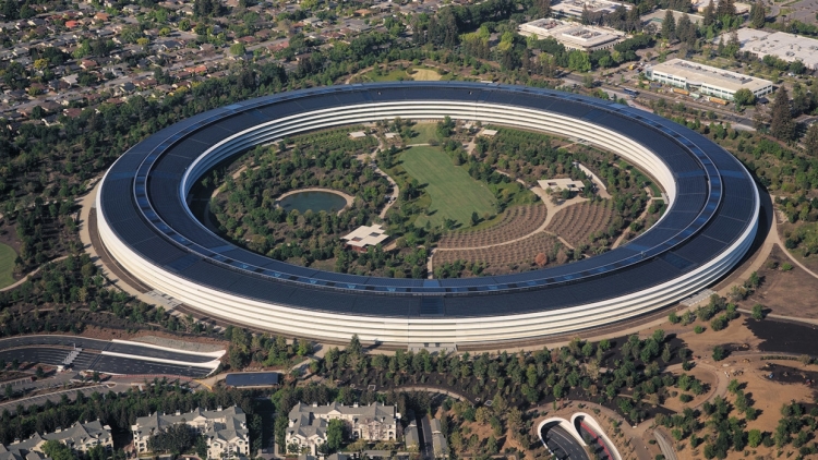 Apple перестанет производить свои устройства в цвете Space Grey