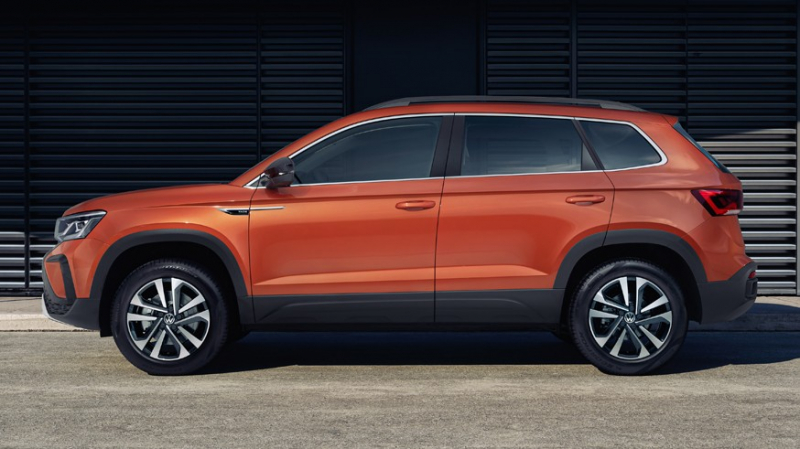 Близнец Skoda Karoq встал на конвейер: Volkswagen начал выпускать кроссоверы Taos в России