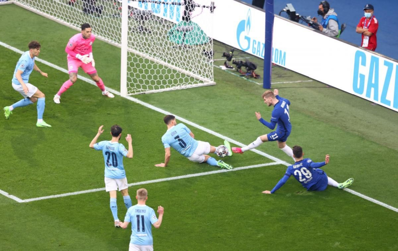 Челси во второй раз в истории выиграл Лигу чемпионов: яркие фото финала и церемонии награждения