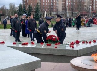 Депутат ГД Вострецов встретился с петербургскими ветеранами ВОВ