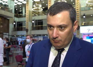 Депутат Хинштейн сообщил об отсутствии охраны в школе в Казани