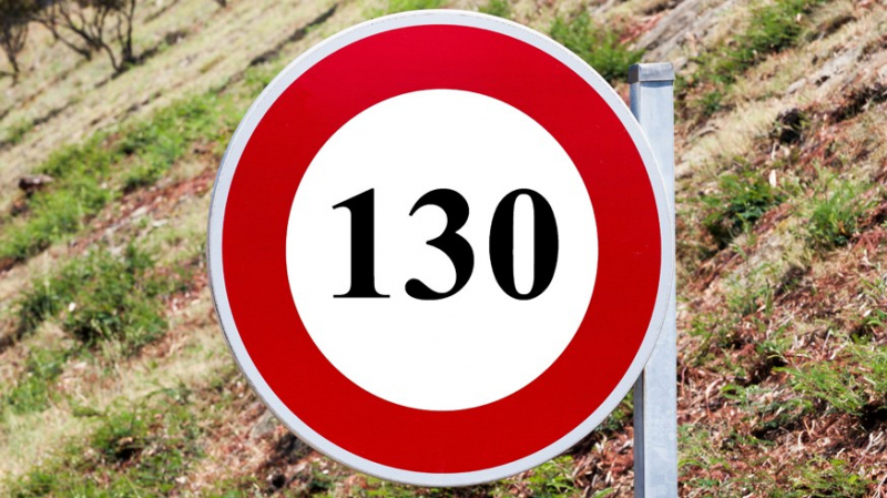 Движение становится быстрее: на платной трассе М-11 &laquo;Нева&raquo; повысят скоростной лимит