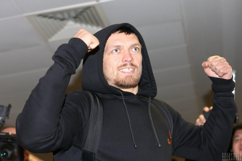 "Джошуа не избежать Усика": промоутер украинского боксера возобновил переговоры о чемпионском бое