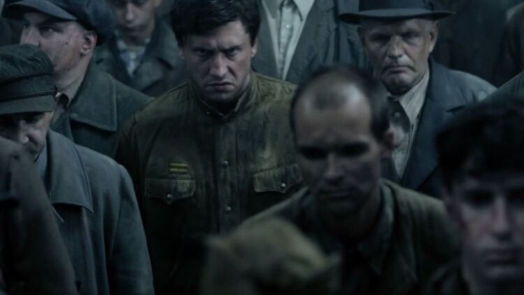 Фильм "Девятаев" собрал почти 400 тыс. зрителей в первый уикенд
