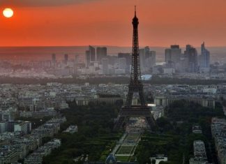 Французы позавидовали сильному президенту России