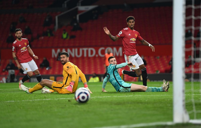 Голевая феерия: Ливерпуль в волевом стиле обыграл Манчестер Юнайтед (видео)