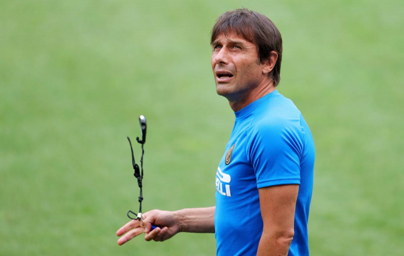 Итальянский Интер сенсационно расстался с тренером после чемпионства в Серии А