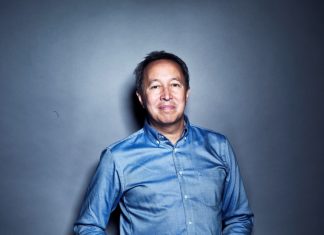 Jaguar продолжает рвать с прошлым: уволен шеф-дизайнер Джулиан Томсон