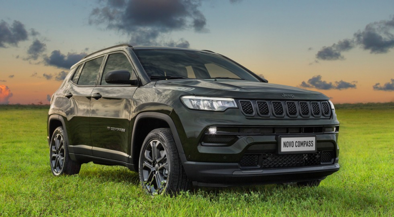 Jeep снова показал трёхрядный кроссовер на видео: ещё один Commander, брат Compass