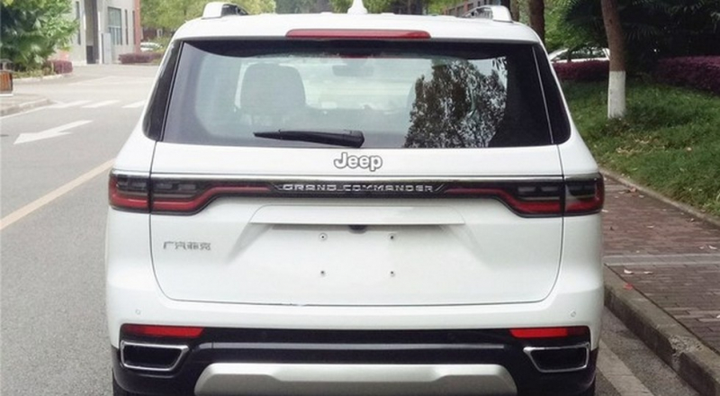 Jeep снова показал трёхрядный кроссовер на видео: ещё один Commander, брат Compass