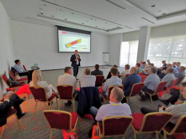 Компания &laquo;ВПО Сталь&raquo; провела круглый стол по огнеупорам с металлургами