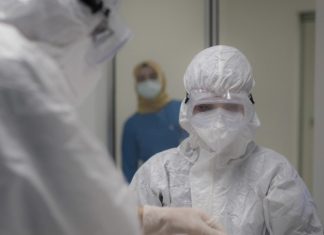 Коронавирус выявили у 8419 человек в РФ за сутки