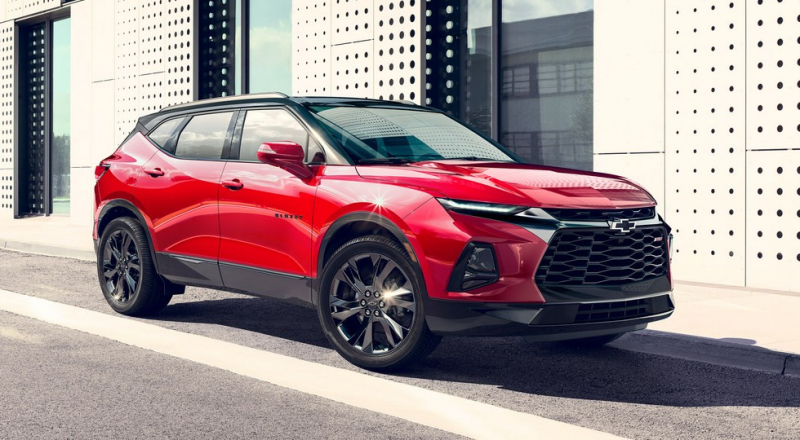 Кроссовер Chevrolet Blazer лишится базового мотора, зато заиграет новыми красками