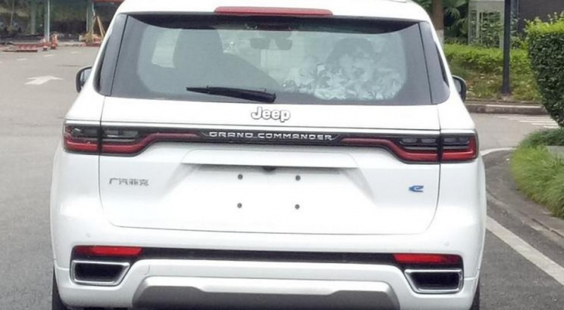 Кроссовер Jeep Grand Commander стал ещё больше после рестайлинга: первые фото без камуфляжа