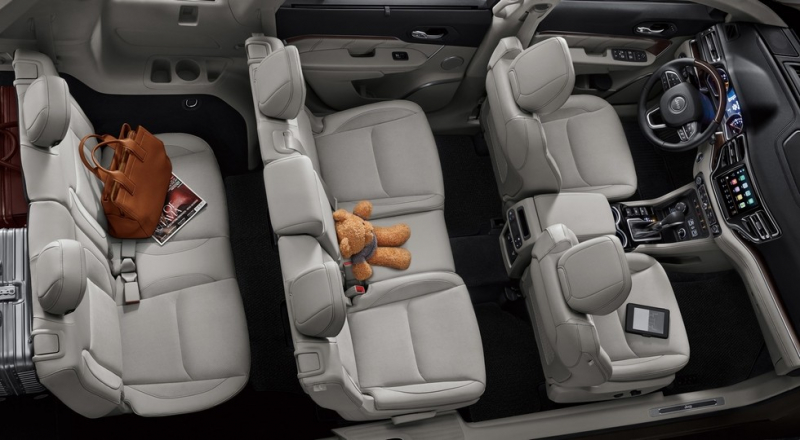 Кроссовер Jeep Grand Commander стал ещё больше после рестайлинга: первые фото без камуфляжа