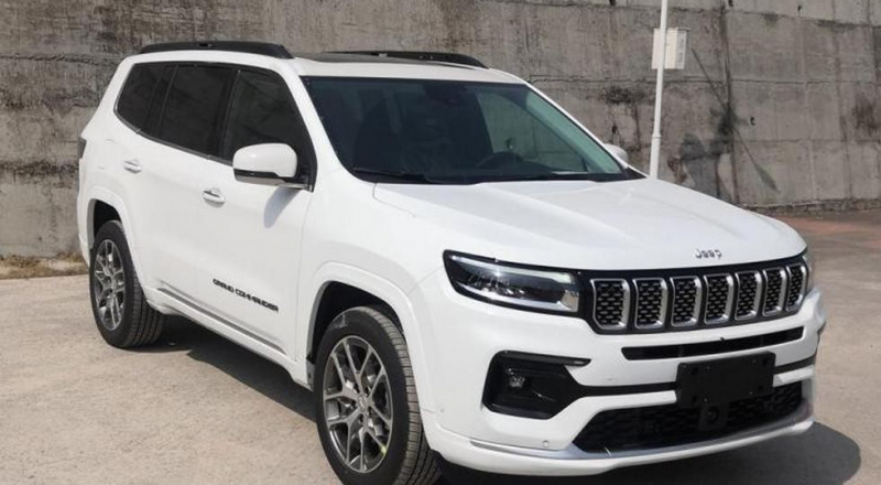 Кроссовер Jeep Grand Commander стал ещё больше после рестайлинга: первые фото без камуфляжа