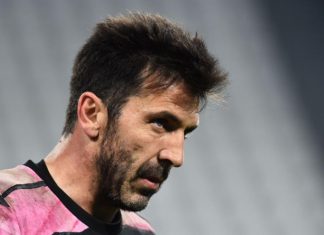 Легендарный 43-летний голкипер Буффон сделал заявление о своем будущем