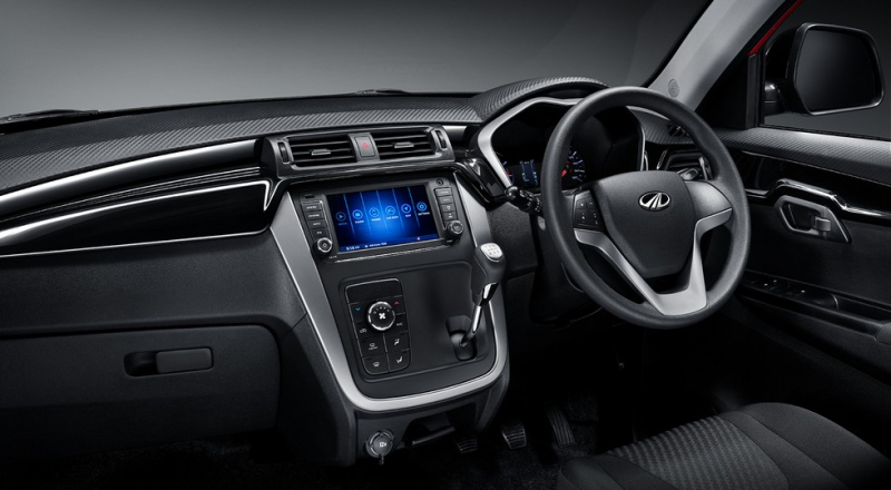 Mahindra Marazzo может завершить карьеру досрочно, не выдержав конкуренции с Suzuki и Toyota