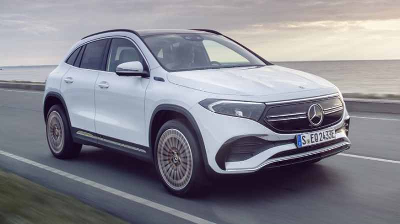 Mercedes-Benz расширил линейку EQA: теперь есть версии с полным приводом