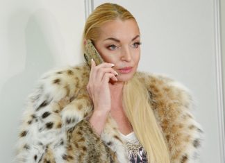 Миро высмеяла Волочкову в кружевном платье с возлюбленным в сланцах