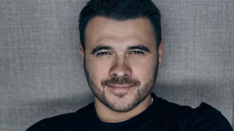 Многодетный певец Эмин признался Барановской, что хочет еще четырех детей