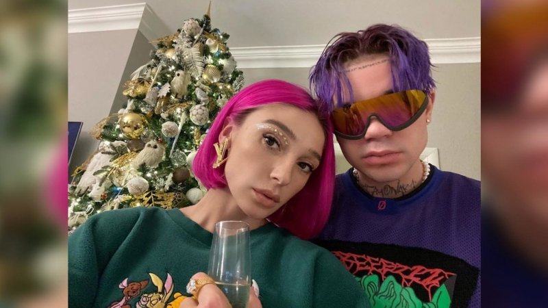 Настя Ивлеева сняла обручальное кольцо и съехала от Элджея