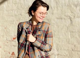 «Нежность!»: Брухунова сразила поклонников загадочным фото