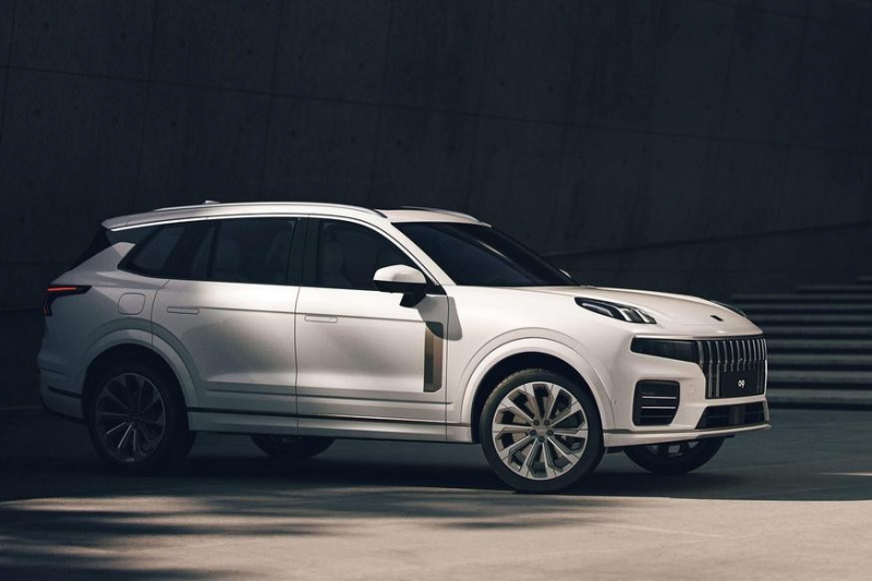 Новый кроссовер Geely и Volvo: статус флагмана и XC90 в родственниках