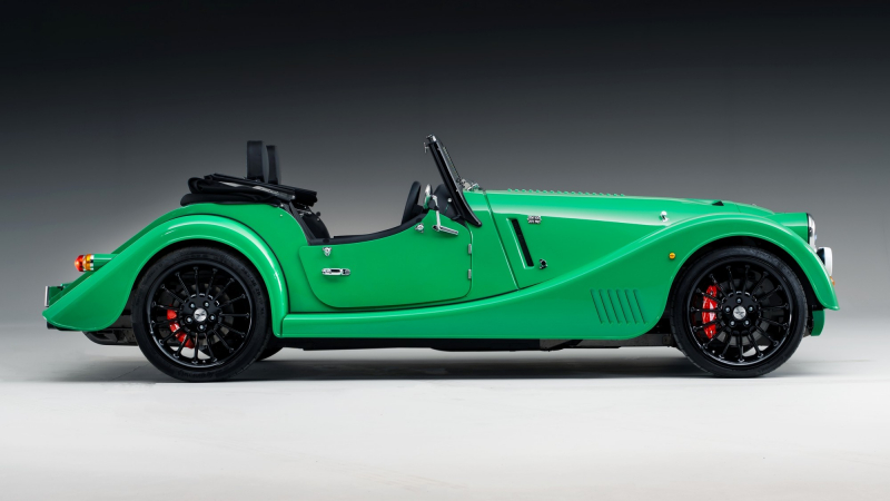 Обновлённые Morgan Plus Four и Plus Six: больше комфорта и неистовый рёв мотора