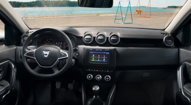 Обновлённый Duster поймали без камуфляжа: теперь с оптикой в стиле &laquo;третьего&raquo; Sandero