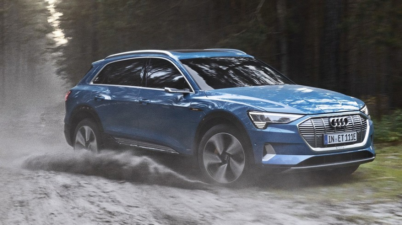 Очередные проблемы для импорта и бюджетные траты: в РФ хотят увеличить долю электрокаров