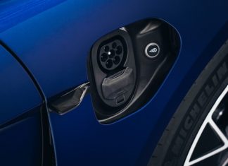 Очередные проблемы для импорта и бюджетные траты: в РФ хотят увеличить долю электрокаров