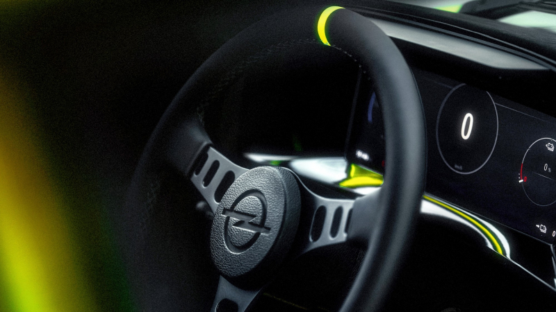 Opel Manta GSe ElektroMOD: заводской рестомод с большими надеждами на будущее