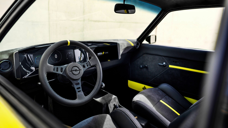 Opel Manta GSe ElektroMOD: заводской рестомод с большими надеждами на будущее