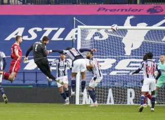 Подарил надежду: вратарь Ливерпуля забил архиважный гол в АПЛ (видео)