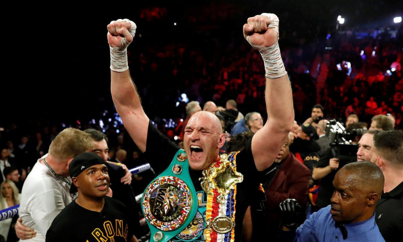 "Подеремся на голых кулаках?": Джошуа и Фьюри поругались из-за отмены их боя