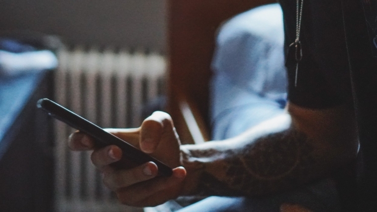 Пользователям назвали эффективный способ ускорить работу смартфона 