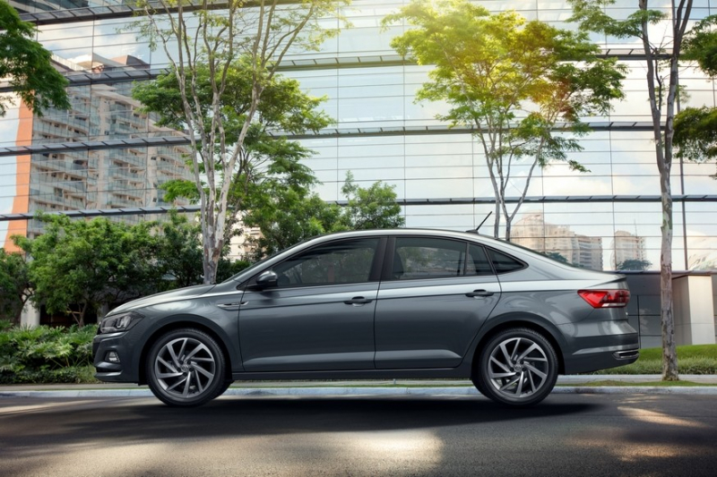 Преемник седана Skoda Rapid проехался на камеру: возможно, это Slavia