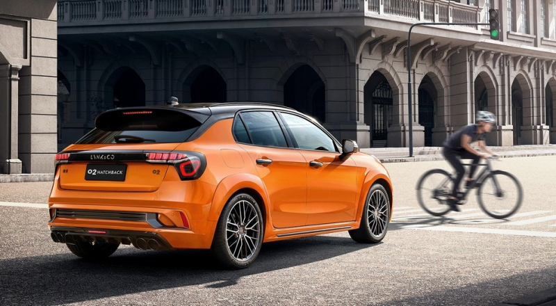 Превратившийся из SUV в хот-хэтч Lynk & Co 02 готовится к старту продаж: 6,2 секунды до сотни