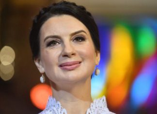 «Пропавшая» из «Время покажет» Стриженова удивила поклонников молодым лицом