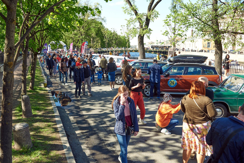 Ретоавтомобили снова на улицах города: в Санкт-Петербурге завершилось ралли &ldquo;Ленинград&rdquo;