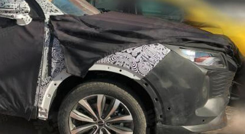 Roewe готовит конкурента кроссоверу Geely Tugella: новое &laquo;купе&raquo; поймали во время тестов