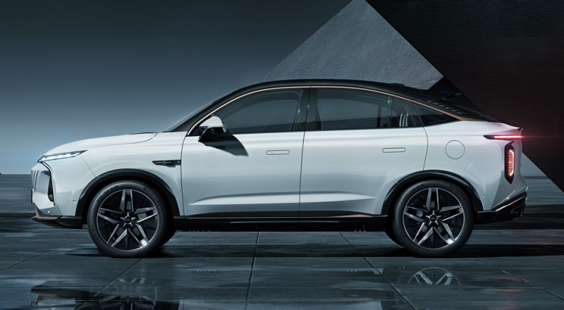 Roewe готовит конкурента кроссоверу Geely Tugella: новое &laquo;купе&raquo; поймали во время тестов