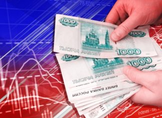 Россияне назвали размер зарплаты, за которую готовы работать без отпуска